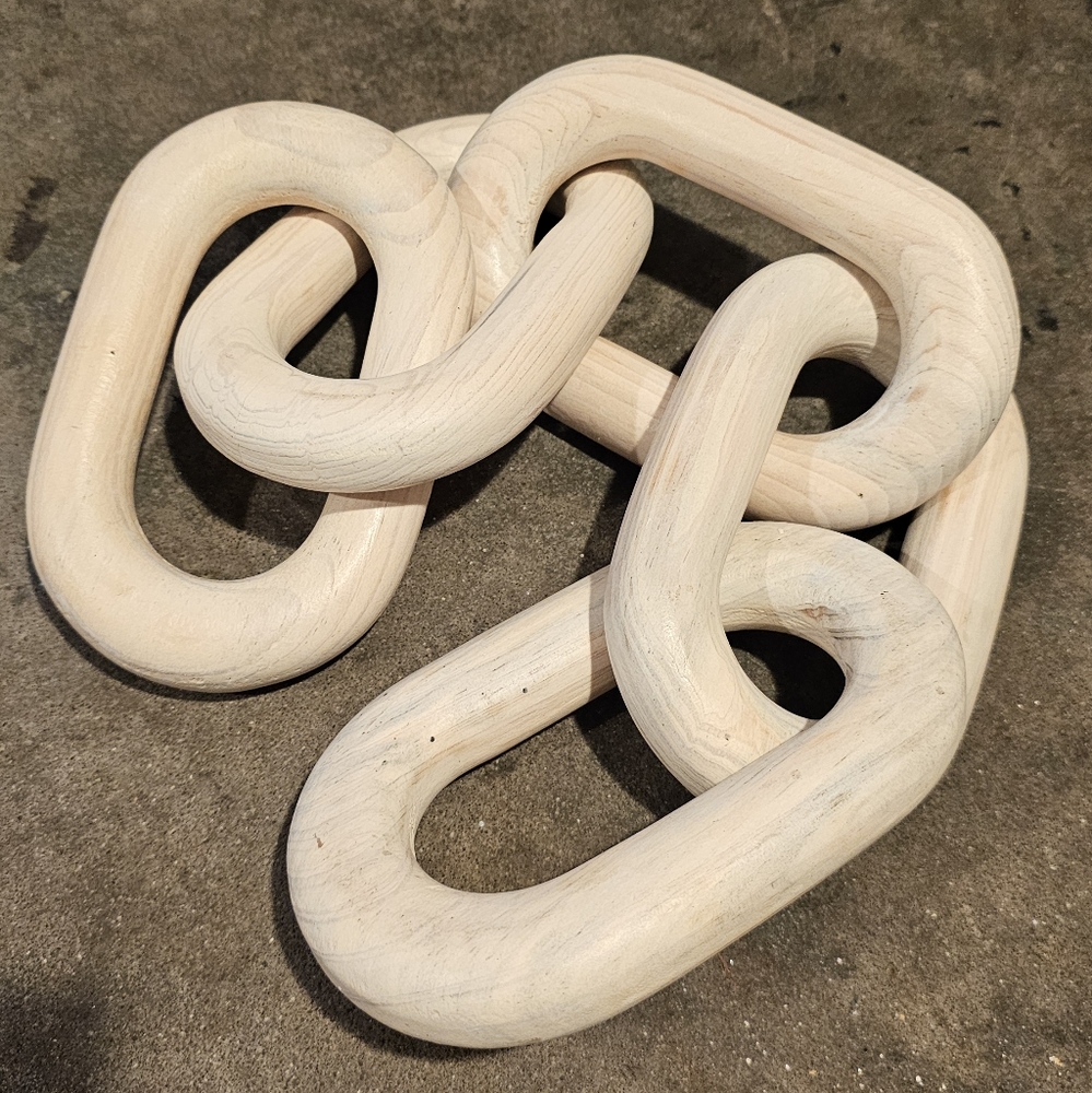 Wood Chain Link Home Decor - Picture 4 of 9